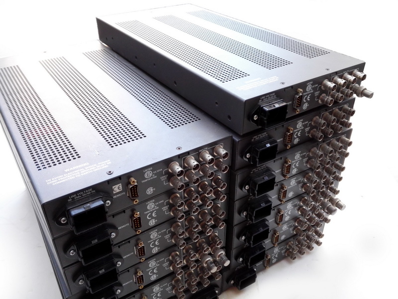 modulo tektronix wvr500 metal plastico 4x20.5x42.3 13u